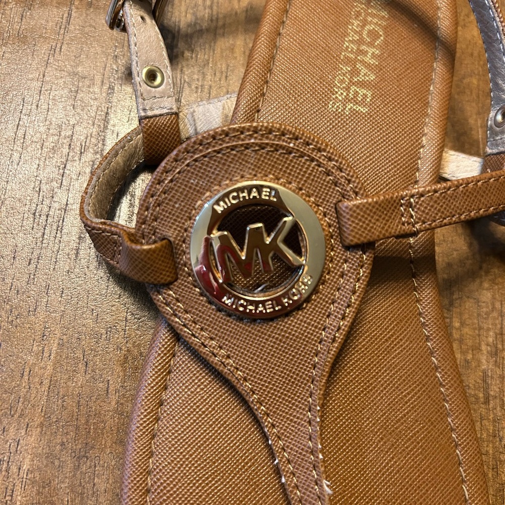 Michael Kors Women’s Gold and Brown Thong Buckle Sandals 7 - Picture 2 of 7
